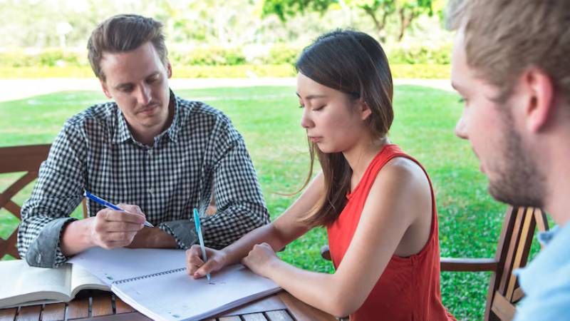 You are currently viewing Your Pathway with Education Abroad Counselling